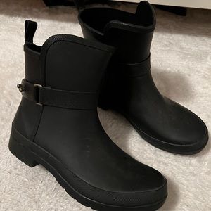CHOOKA Black Rain Booties Size 8